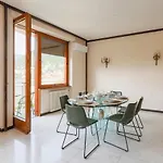 Semesterbostad Piazza Cavour View - By Myhomeincomo *